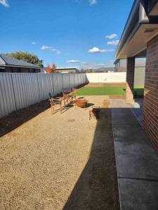 Gallery image of Brand New Modern 4 Bedroom Home in Parkes