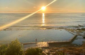 克罗纳拉Gobsmacking Views with Direct Beach Access 1的相册照片