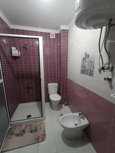 Bilik mandi di Appartement familial au centre de Nador Ville