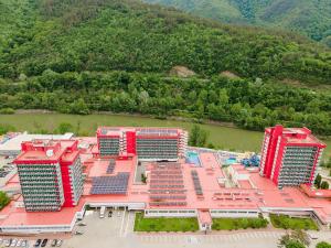 Letecký snímek ubytování Complex Balnear Cozia - Corp Caciulata