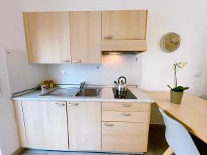 A kitchen or kitchenette at IL GABBIANO