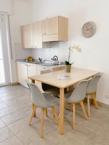 A kitchen or kitchenette at IL GABBIANO