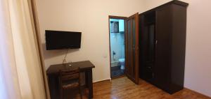 TV o dispositivi per l'intrattenimento presso Ruzan hotel