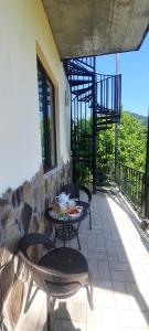 Balkón nebo terasa v ubytování Guest House Bochora