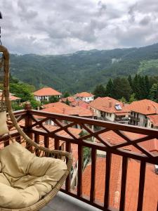 Nespecifikovaný výhled na hory nebo výhled na hory při pohledu z hotelu