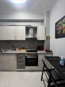 Dapur atau dapur kecil di Beautiful Apartment in Corfu