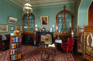 Posezení v ubytování Larnach Lodge & Stable Stay