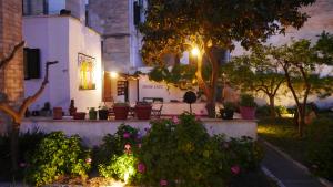 Vonkajšia záhrada v ubytovaní Urban Oasis Hostel