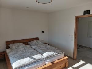 Postel nebo postele na pokoji v ubytování Ferienwohnung Meyer