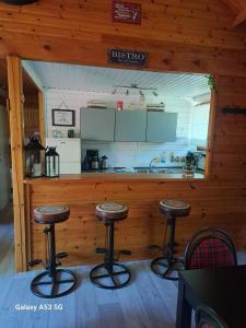 Kuchyň nebo kuchyňský kout v ubytování L'Ard'Heure D'Avance chalet familiale