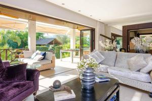 Fotografie z fotogalerie ubytování Stunning and Spacious Villa in Marbella - Casa Luz v destinaci Marbella