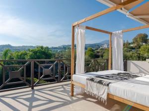 Fotografie z fotogalerie ubytování Stunning and Spacious Villa in Marbella - Casa Luz v destinaci Marbella