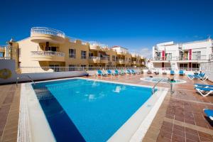 Πισίνα στο ή κοντά στο Playa la Arena apartment