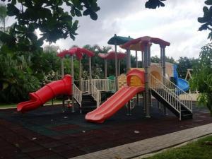 Herní místnost nebo prostor pro děti v ubytování Richmond - Heroes Villa, AC, Security, Access to Pool, Playground & Private Beach - Welcome Breakfast Basket