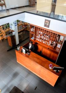 Uma área de estar em Mc Hotel Ica