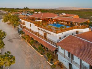 Bazén v ubytování Mini Hotel Dunas nebo v jeho okolí
