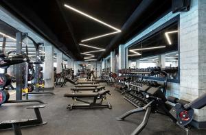 Posilňovňa alebo fitness centrum v ubytovaní Apartment AGUAMARINA on the beach front
