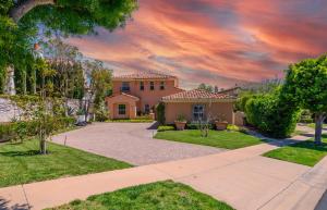 Κήπος έξω από το Escape to Luxury Newport Coast Pelican Gated Home