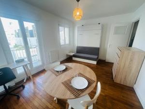 Fotografie z fotogalerie ubytování studio cosy face à la gare v destinaci Lorient