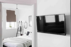 Φωτογραφία από το άλμπουμ του The Minimalist - Entire 1 bed flat near Gunwharf Quays, Ground Floor Flat Private Entrance στο Πόρτσμουθ