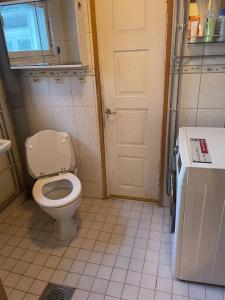 Vonios kambarys apgyvendinimo įstaigoje Family house 150m2 in Kauhava down town