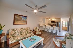 Galeriebild der Unterkunft Kauai Vacation Rental Walk to Kalapaki Beach! in Lihue