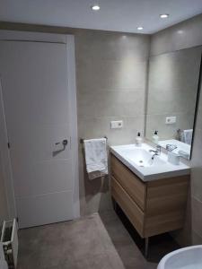 Kúpeľňa v ubytovaní Sunny Guadalmina Apartment