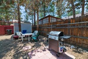 大贝尔城Moose Tracks Lodge - Forest and mountain views! Smart TV with streaming app and Game Room!的相册照片