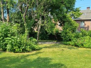 Zahrada ubytování Holiday Home in Luxembourg with Pool