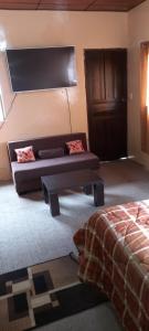 Area soggiorno di Montano Camping & Hostel