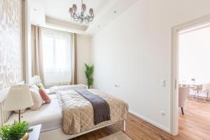 Luxurious Central Apartment in Liszt Ferenc Square 1061 Budapest, 2 Liszt Ferenc tér kép - 2