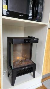 Fotografija v galeriji nastanitve Tiny Home - Redbird v mestu Hartley