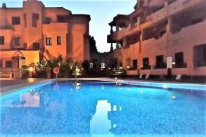 Fotografie z fotogalerie ubytování Deluxe 2 bedroom Golf Apartment Puerto Banus Marbella 12 Minutes Away by G00gIeMaps v destinaci Estepona + 22 fotografií