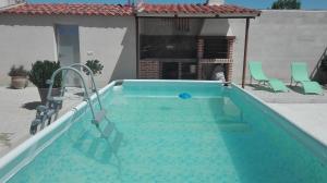 The swimming pool at or close to Las Casas de Pecheye