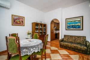 Posezení v ubytování Apartment near the sea Judita