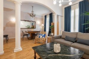 Posezení v ubytování Balmes Apartment by Olala Homes