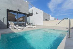 Bazén v ubytování 208 Luxury Villa Pool Sauna Cinema - Alicante Hol nebo v jeho okolí