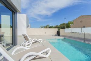 Bazén v ubytování 208 Luxury Villa Pool Sauna Cinema - Alicante Hol nebo v jeho okolí