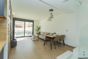 Fotografie z fotogalerie ubytování 208 Luxury Villa Pool Sauna Cinema - Alicante Hol v destinaci Torrevieja