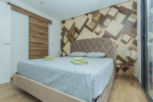 Postel nebo postele na pokoji v ubytování 208 Luxury Villa Pool Sauna Cinema - Alicante Hol