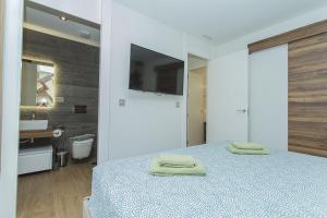 Postel nebo postele na pokoji v ubytování 208 Luxury Villa Pool Sauna Cinema - Alicante Hol
