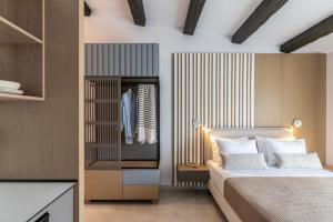 A bed or beds in a room at Sole Mare