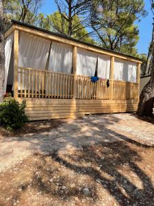 Fotografie z fotogalerie ubytování OAZA MIRA 2 Mobile House - Camp Baško Polje v destinaci Baška Voda