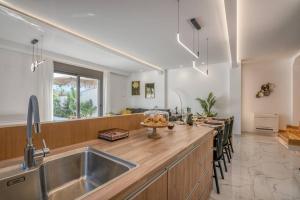 Η κουζίνα ή μικρή κουζίνα στο Villa Casa Di Calma