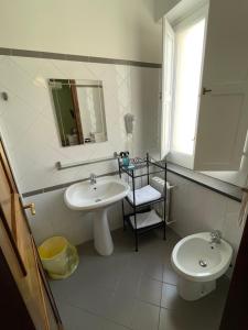 Kúpeľňa v ubytovaní Dante Rooms