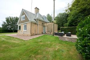 Jardí fora de Secluded holiday cottage near the Wolds Way