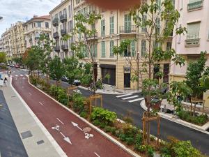 Fotografia z galérie ubytovania Duplex central close beaches and shops and balcony v destinácii Nice