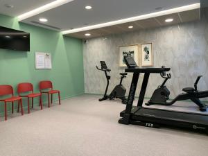 The fitness centre and/or fitness facilities at Domitys Les Cépages
