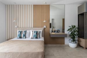 A bed or beds in a room at Sole Mare