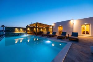 Bazén v ubytování Cycladic Breeze Villas nebo v jeho okolí + 37 fotografií
